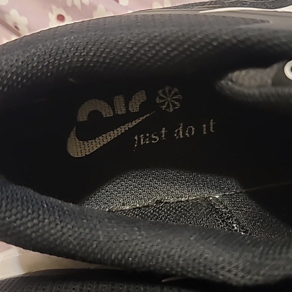 Nike Men's Winflo 10 Black Size 11.5 - Picture 3 of 9